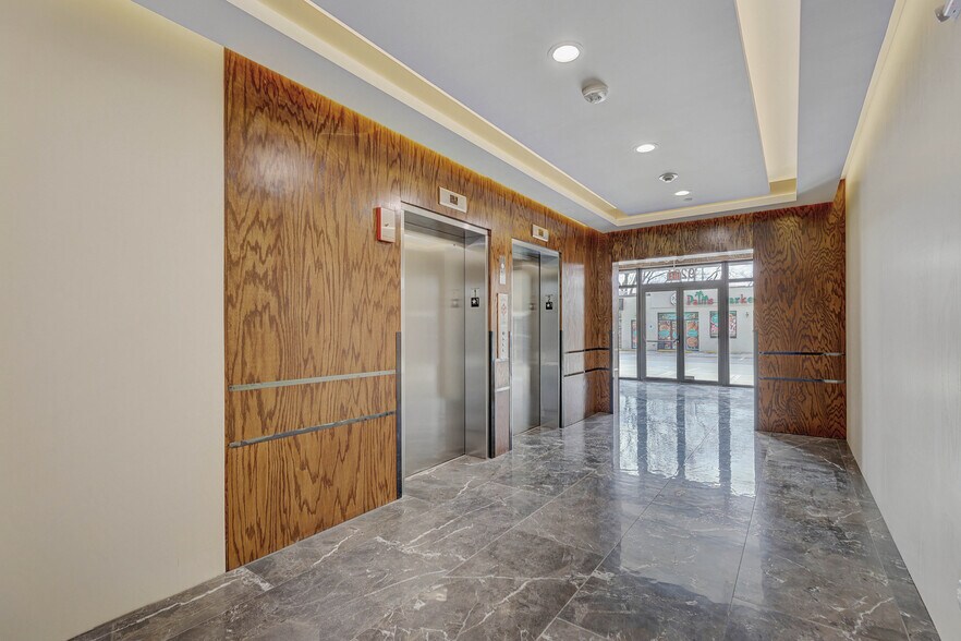 Building Photo - 9201 N Milwaukee Ave