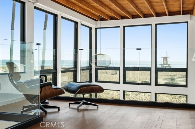 Building Photo - 1412 E Oceanfront