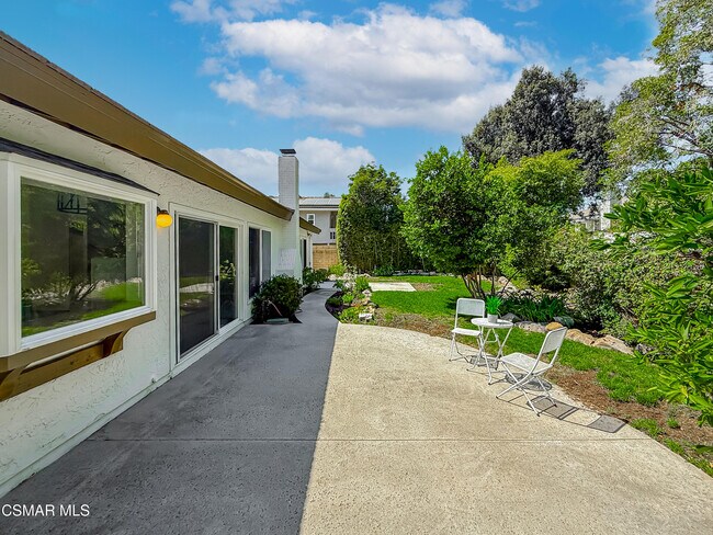 Building Photo - 360 N Greenmeadow Ave