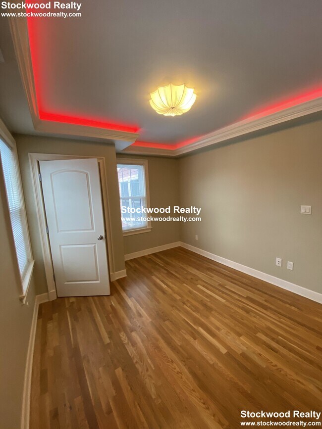 Building Photo - 152 Blue Hill Avenue