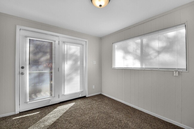 Building Photo - 7702 Lile Ave