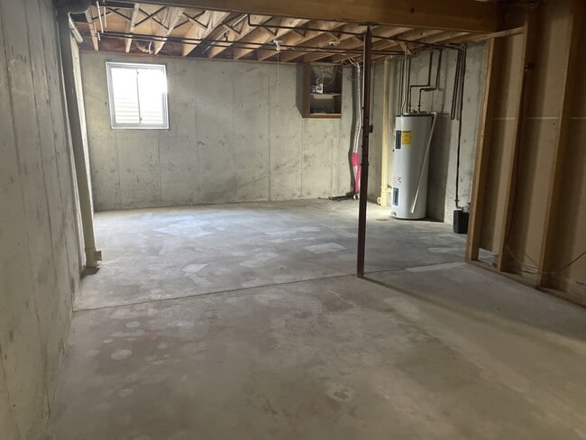 Building Photo - Two bedroom, one and half bathroom, modern...