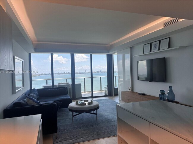 Building Photo - 3131 NE 7th Ave