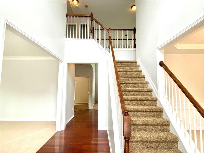 Building Photo - 6405 Knighted Ct