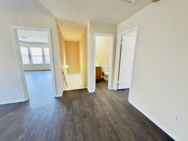 Building Photo - Spacious 4-Bedroom Home in Westwood – Leander ISD!