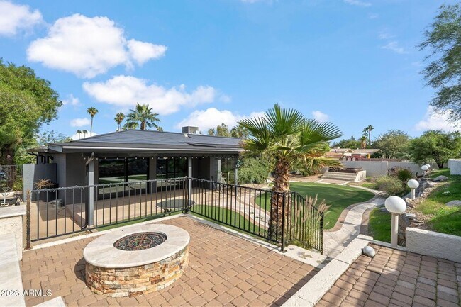 Building Photo - 9046 N 28th St