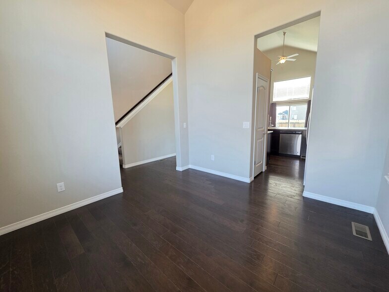 Building Photo - 6535 Weiser Dr