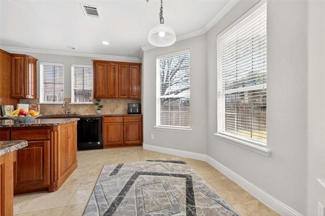 Building Photo - 4440 Jardin St