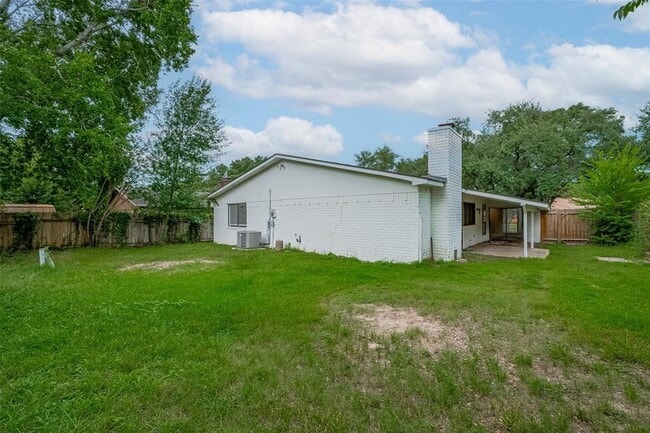 Building Photo - 3835 Cypressdale Dr