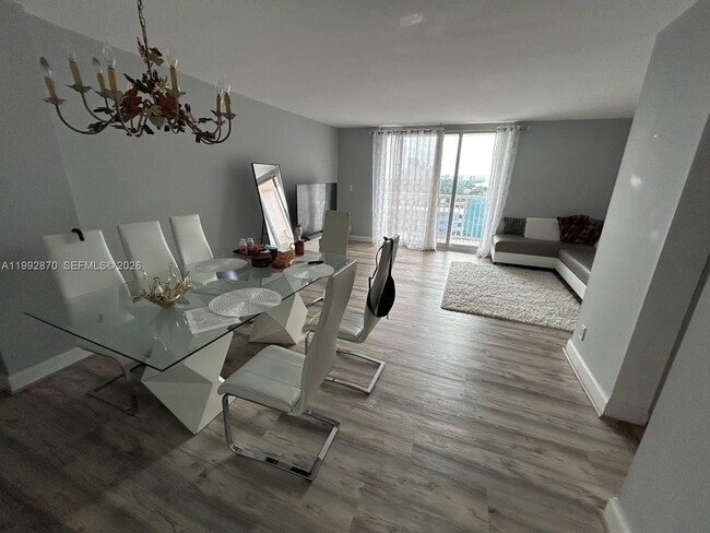 Building Photo - 3161 S Ocean Dr