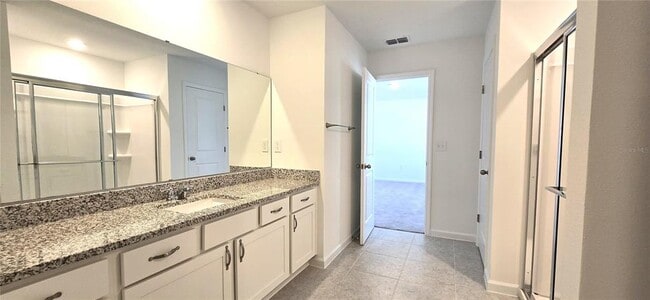 Building Photo - 2803 Poppy Ave