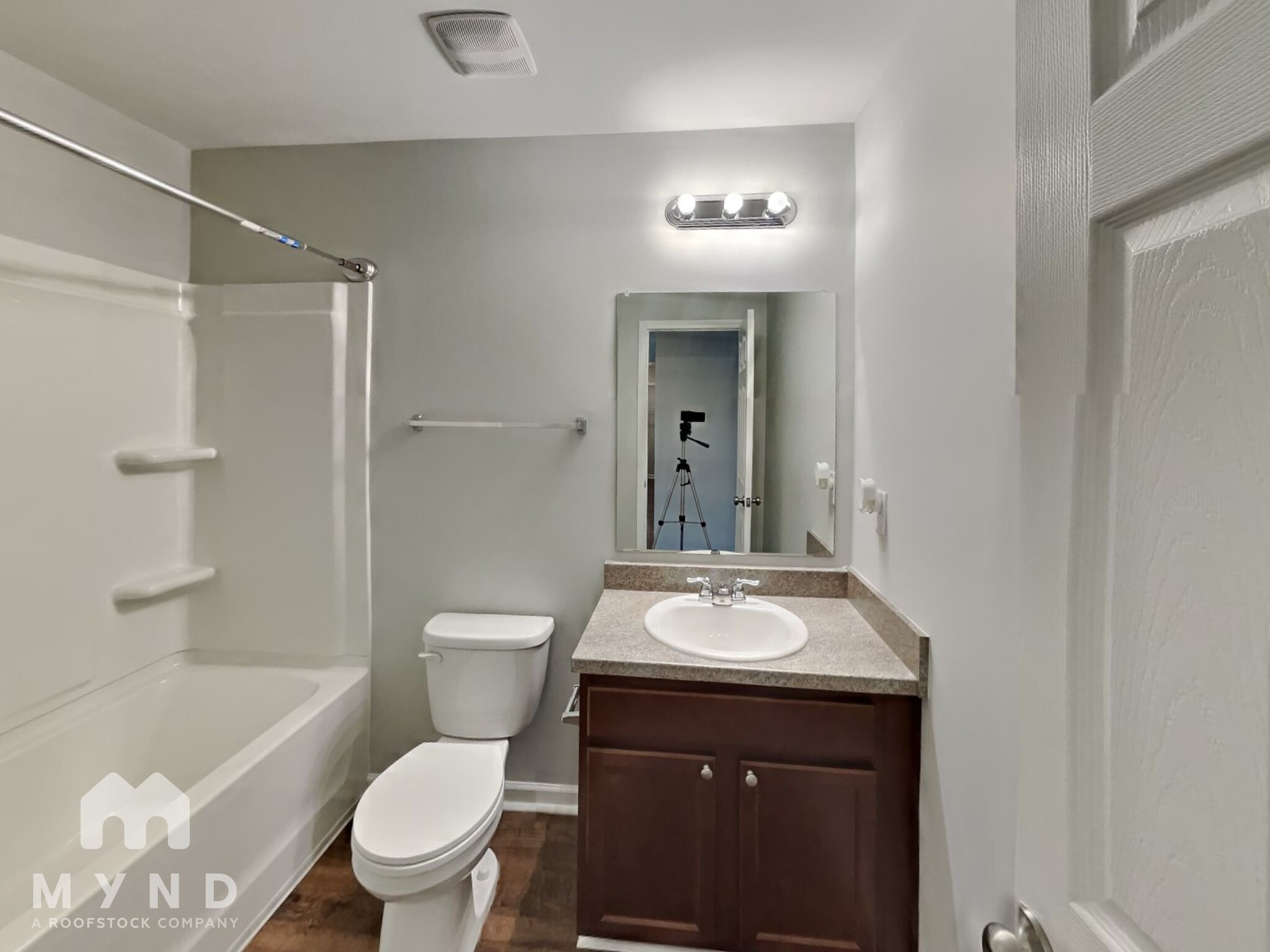 Building Photo - 390 Woodland Trl
