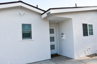 Building Photo - Parker (388) North
