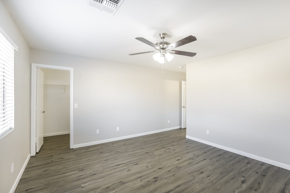 Building Photo - 10528 E Calypso Ave