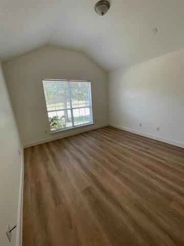 Building Photo - 2049 Sunny Side Dr