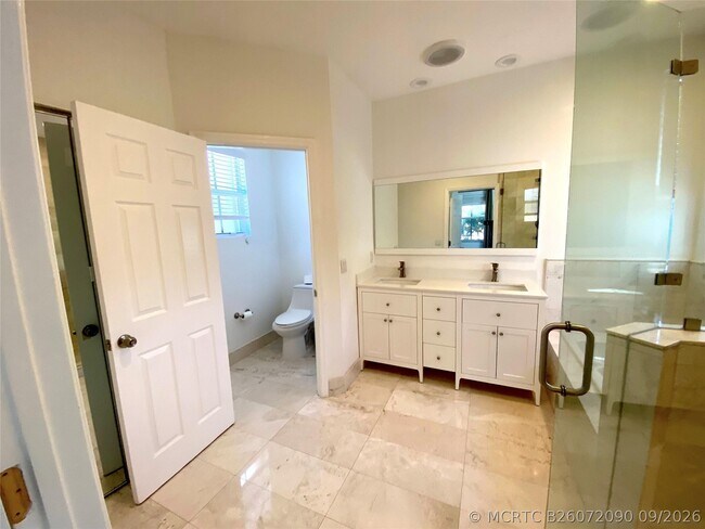 Building Photo - 5830 NW 119th Dr