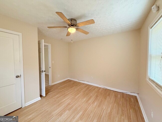 Building Photo - 2199 Tiger Flowers Dr NW