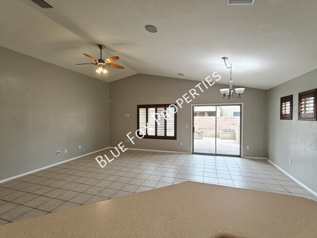 Building Photo - 12232 N Sora Pl