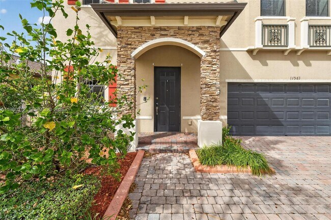 Building Photo - 11561 SW 232nd Ln