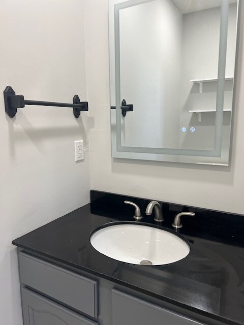 Building Photo - 29 Nicole Terrace