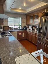 Building Photo - 21616 Laurelrim Dr