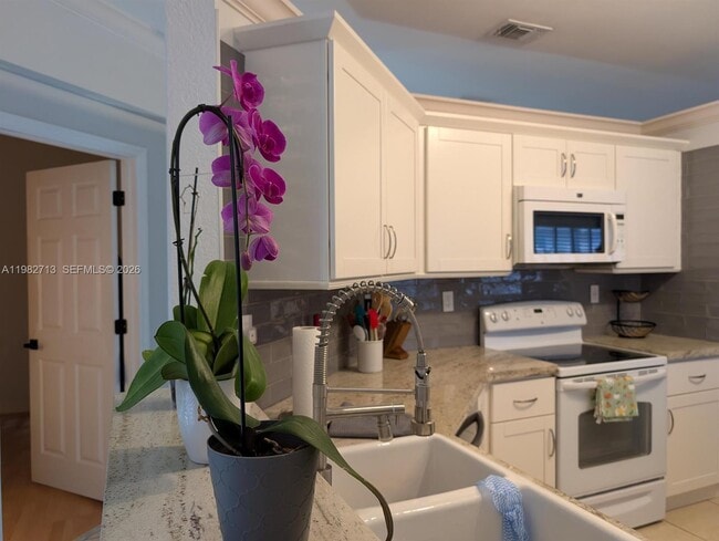 Building Photo - 4153 Sapphire Terrace