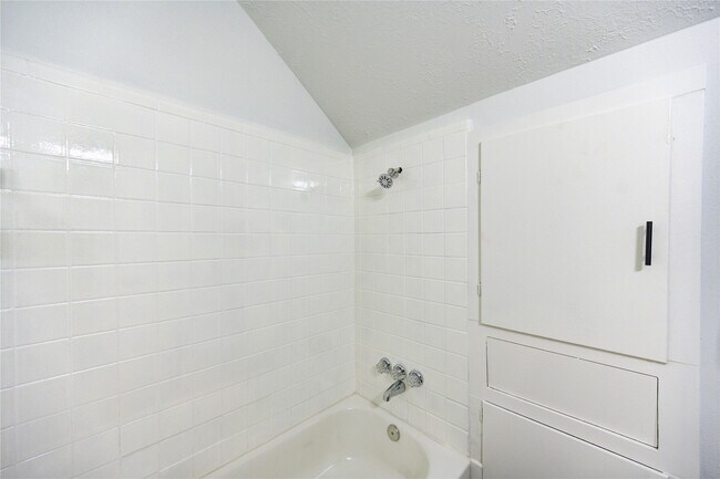 Building Photo - 12127 Palmton St