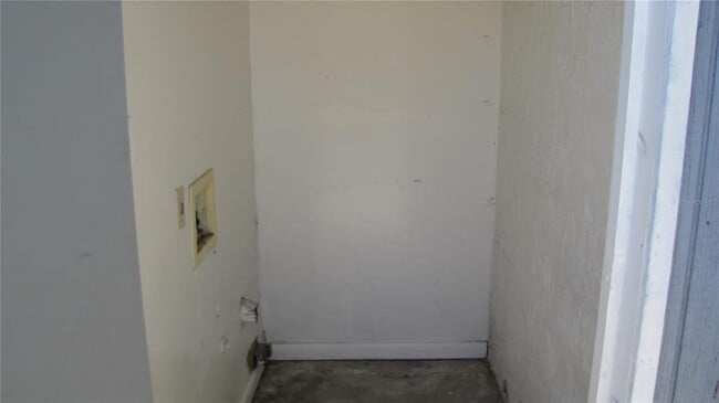 Building Photo - 5122 E Temple Heights Rd