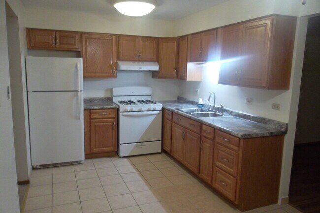 Building Photo - 9912 W 58th St