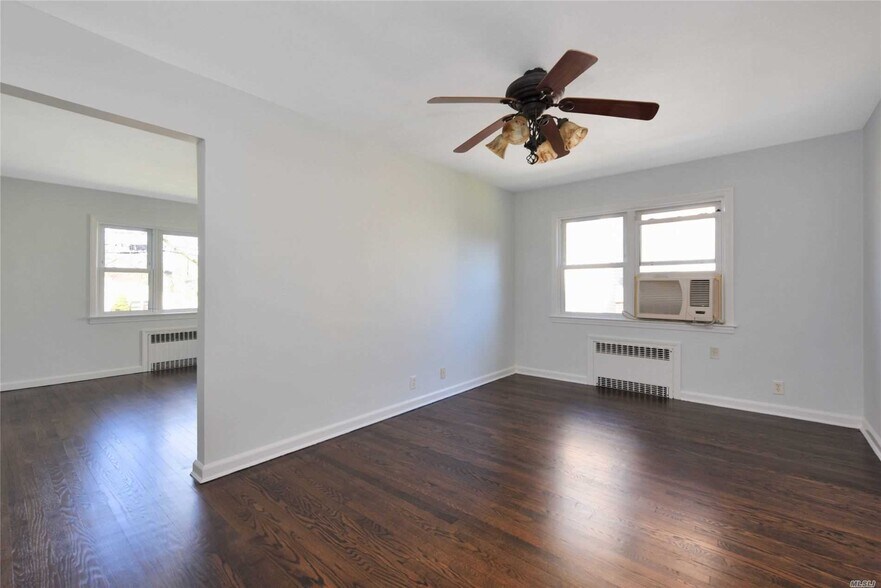 Building Photo - 6 Dunes Ln