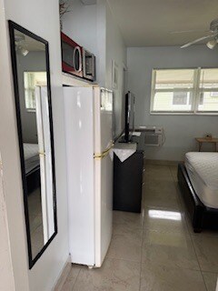 Building Photo - 36 SE 5th St