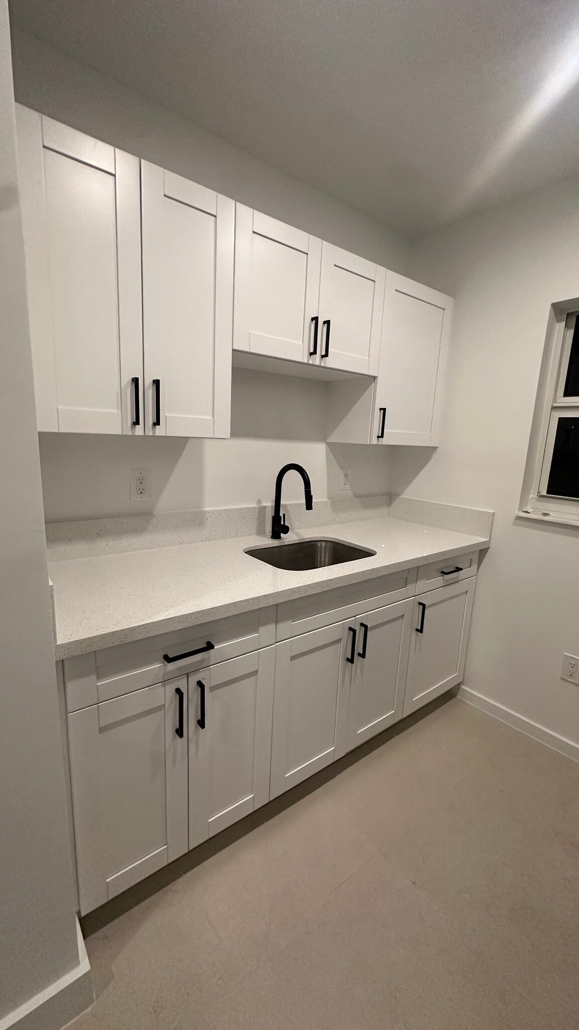 Building Photo - 922 NW 4th Ave