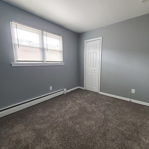 Building Photo - 5211 Cottage Ave