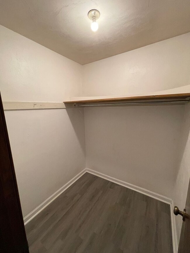 Building Photo - 5722 Lumberjack Ln