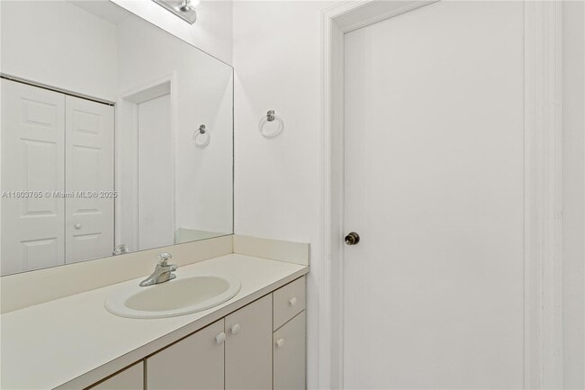 Building Photo - 4922 Sailboat Dr