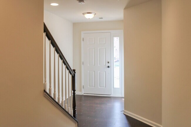 Building Photo - 15200 Lady Lauren Ln