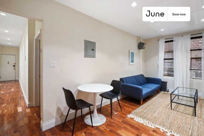 Building Photo - 23 E 109th St