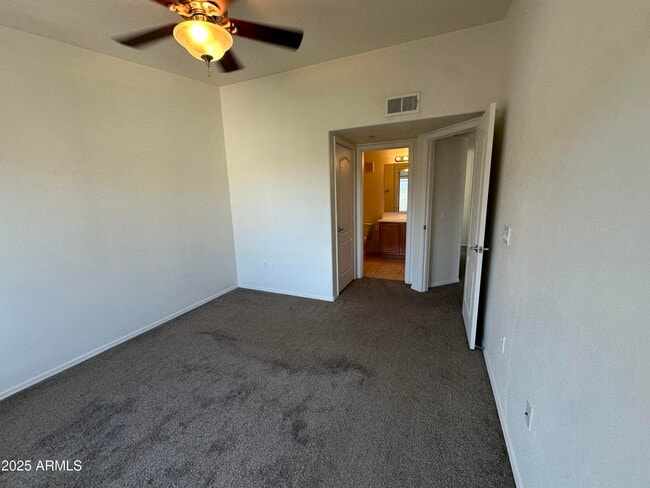 Building Photo - 280 S Evergreen Rd