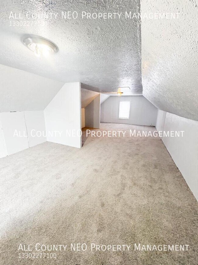 Building Photo - 911 Fulton Rd NW