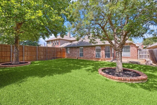 Building Photo - 3516 Sutters Way
