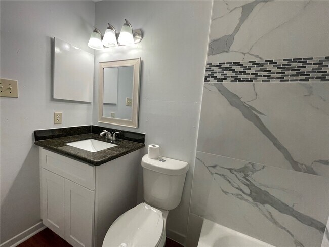 Building Photo - 3410 Hillstone Dr