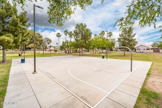 Building Photo - 16026 W Mohave St