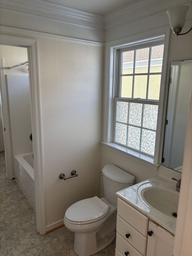 Building Photo - Great Home in Crozet!