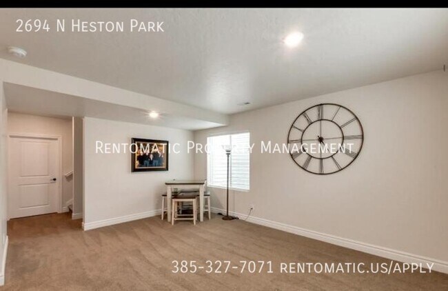 Building Photo - 2694 N Heston Park