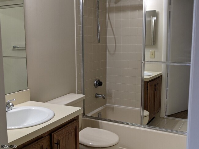 Building Photo - 5113 Ravens Crest Dr