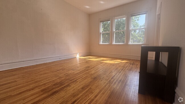 Building Photo - 2049 N Bingham St