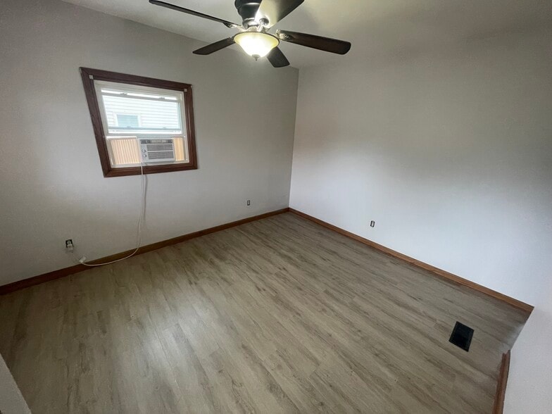 Building Photo - 108 Hamilton Pl