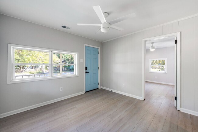 Building Photo - 4673 Hassell Ave