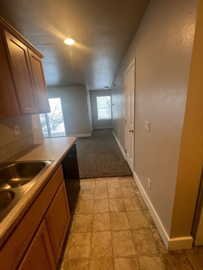 Building Photo - Great 3 bedroom in Central Meridian