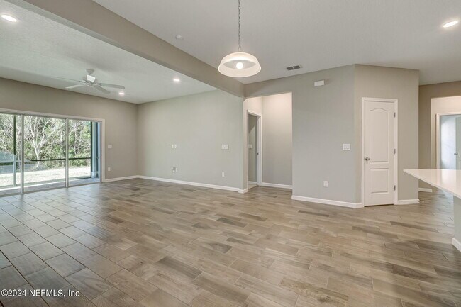 Building Photo - 15825 Stedman Lake Dr